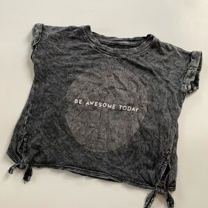 Afton Street Gray Distressed Graphic T-shirt